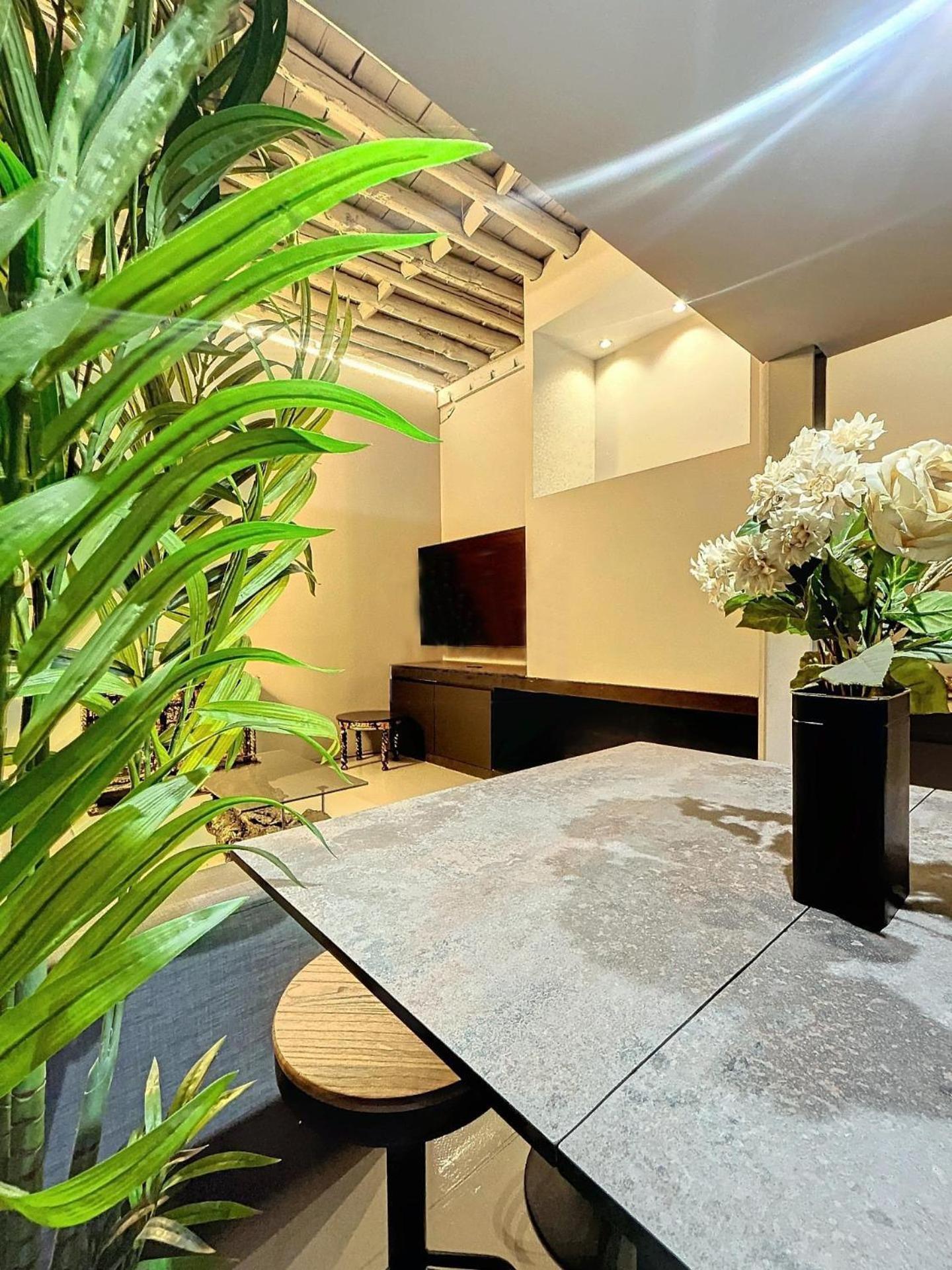 H&H Suite Santa Paula Granada Esterno foto